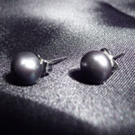 Black Pearl Earrings (medium)