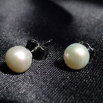 White Pearl Earrings (small)